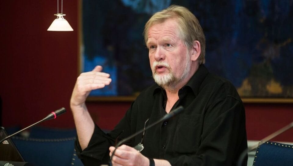 エンヘッズリステンはテロリスト会合後のクリスチャン・ユール氏を擁護：もちろん彼は続けることができる