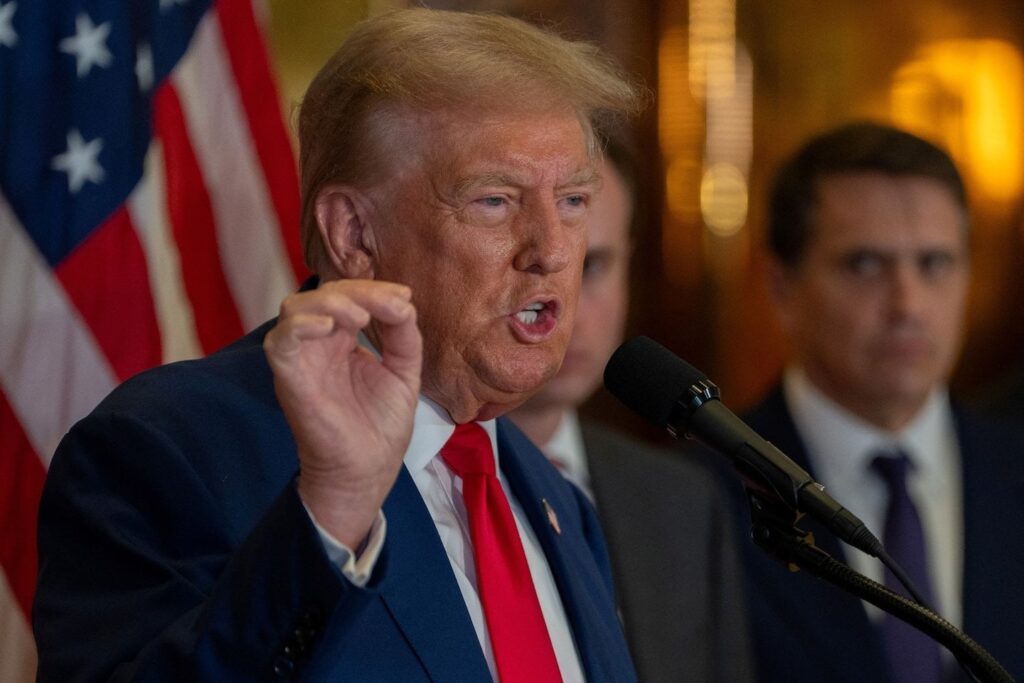 トランプ大統領、49分間にわたり暴言、性的暴行疑惑を再び取り上げる