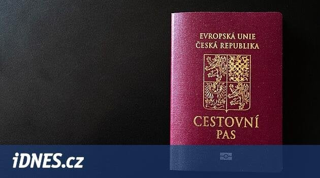 その提案についてどう思いますか?チェコの市民権は、ロシア市民権を放棄したロシア人のみに与えられます。