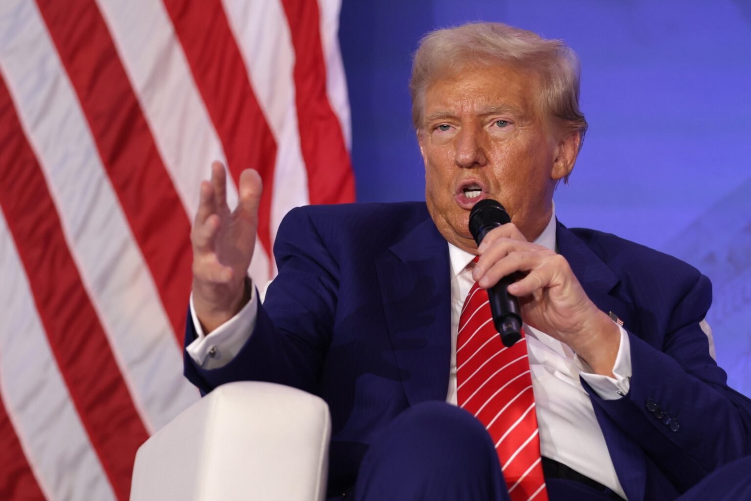 トランプ氏、大統領選挙に介入する「完全な権利」があると主張