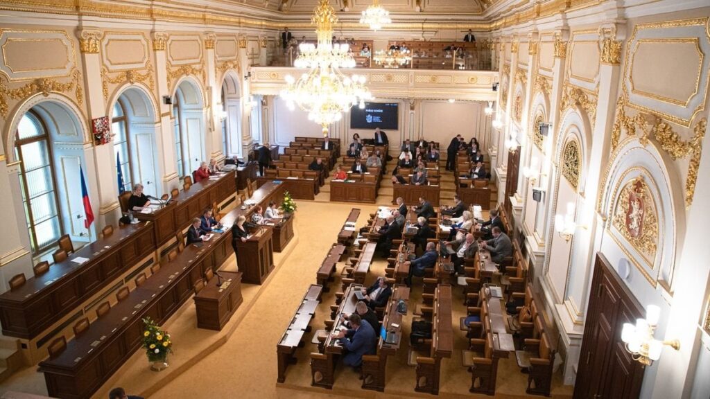 全てが違う。年金受給年齢は無期限に引き上げられる可能性があると国会議員らは示唆