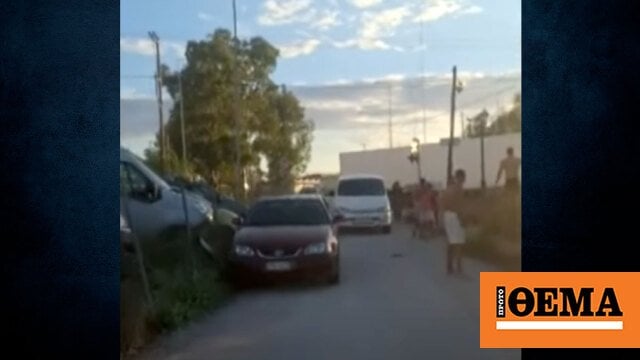 パトラス：ロマ人30人のグループが検問をしようとした警察官を襲撃した映像を見る