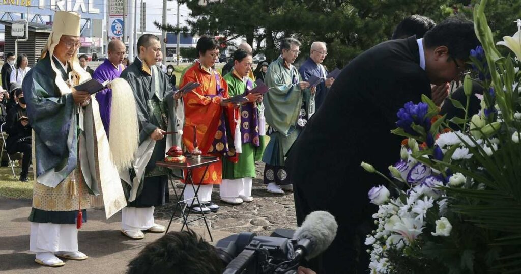 洞爺丸事故70年、現場近くで慰霊法要 5隻沈没1430人犠牲 北海道北斗市