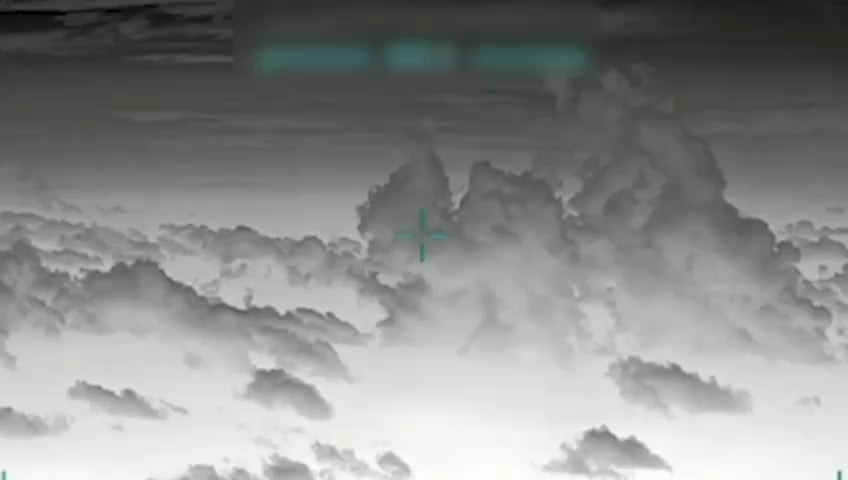 黒海海域での作戦中、ウクライナ国防省GURの特殊部隊の兵士がロシアのSu-30SM戦闘機をMANPADSで撃墜した。出典：TG/DIUkraine/4406