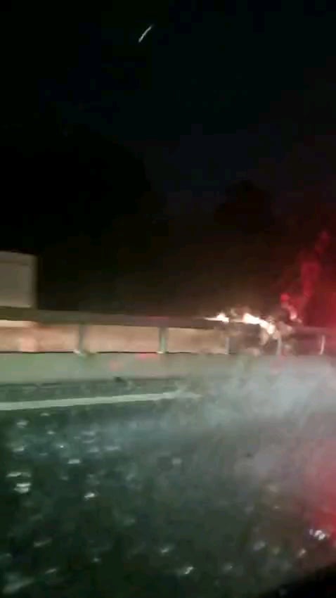 高速道路の神がかり的な天気