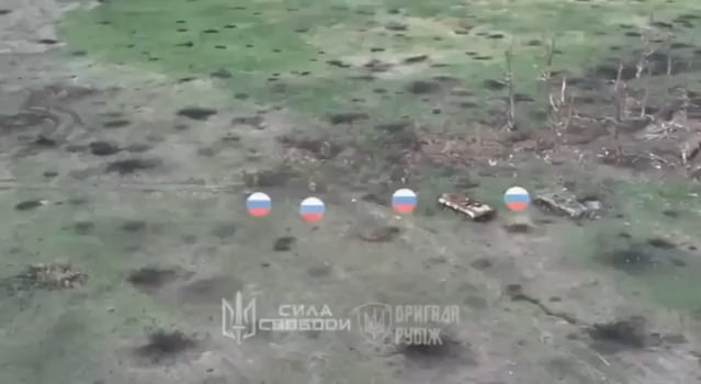 ロシア人、地雷を蹴って生き残る