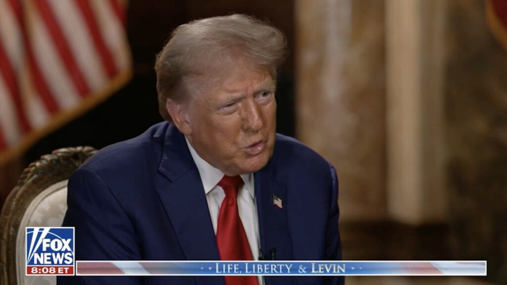 トランプ氏、選挙に介入する「権利」は十分にあると自慢