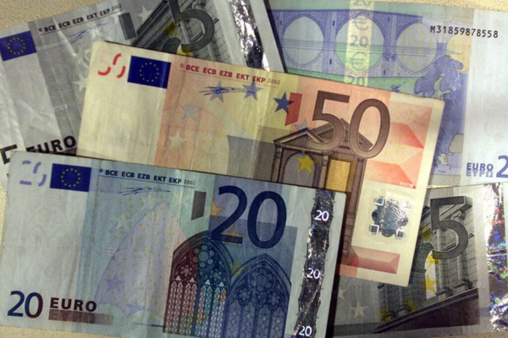 ポルトガル、前期の財政黒字は1.2％