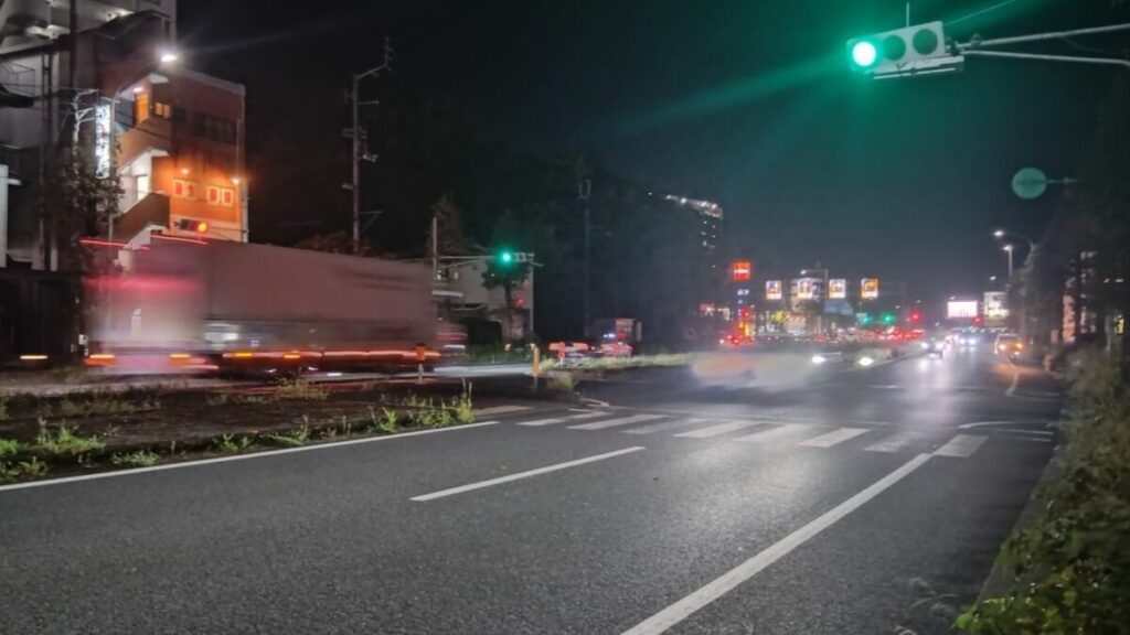 塾に行く途中…小学6年生の女子児童が車にはねられ意識不明 「信号をよく見ていなかった」70歳女を現行犯逮捕、赤信号進入か…現場にブレーキ痕なし 高知県高知市