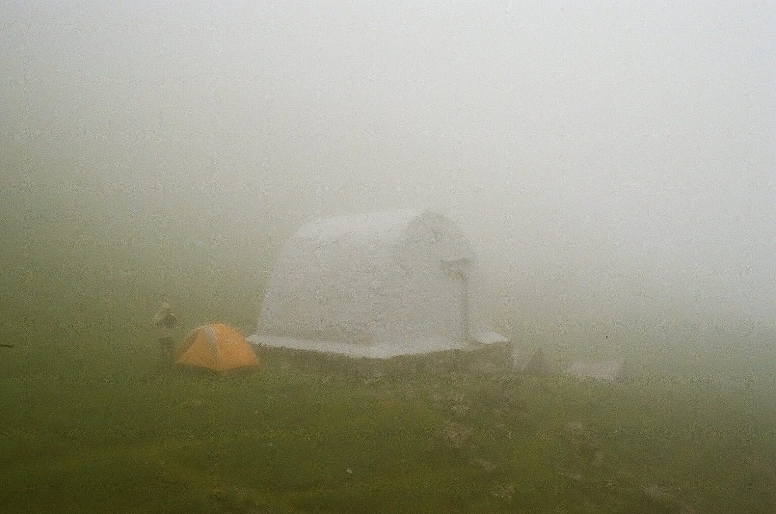 私の旅行日記のエントリー: アストゥリアス、ピコス デ エウロパ、サン セバスティアン、パンプローナ、ピレネー山脈。英語で書かれています。よかったら見てみてください。