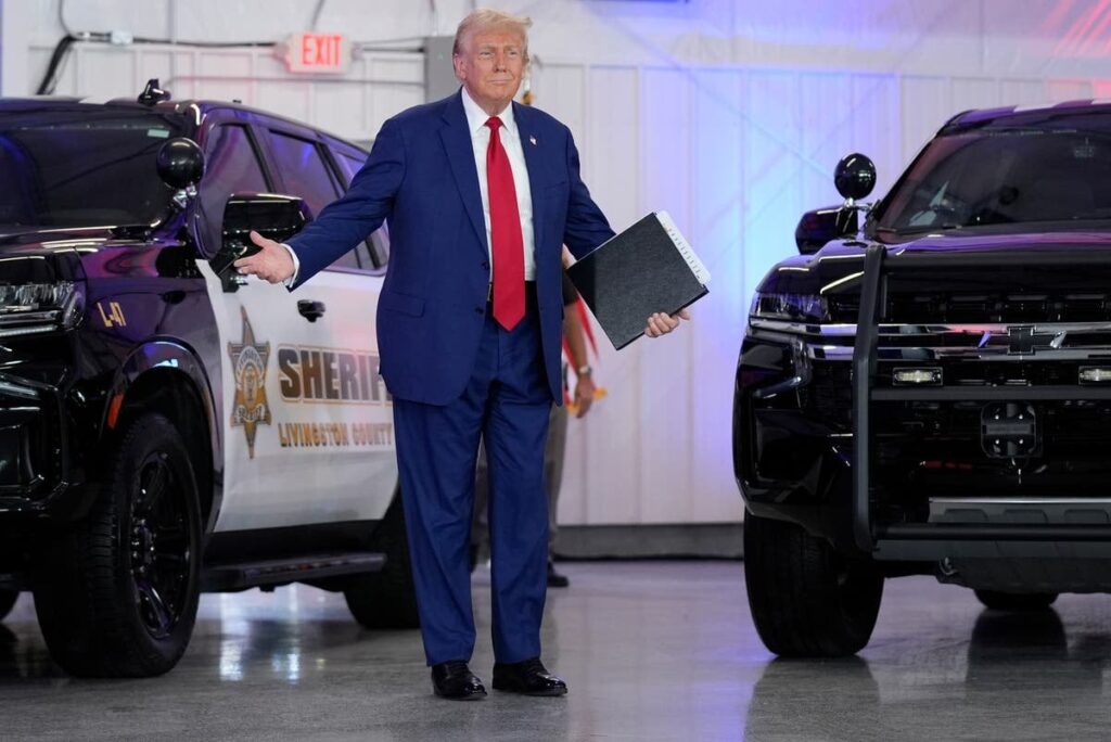 トランプ氏、集会の開催地に人種差別の歴史を持つ「日没の町」を故意に選んだと非難される