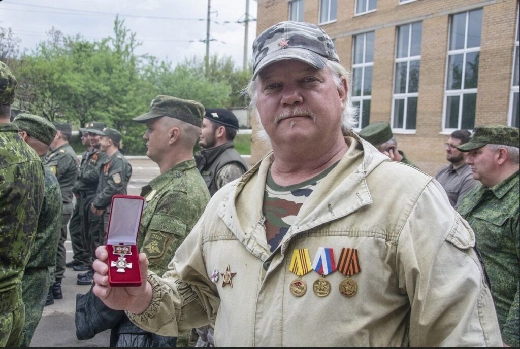 アメリカの親クレムリン派戦闘員がロシア軍に拷問されて死亡