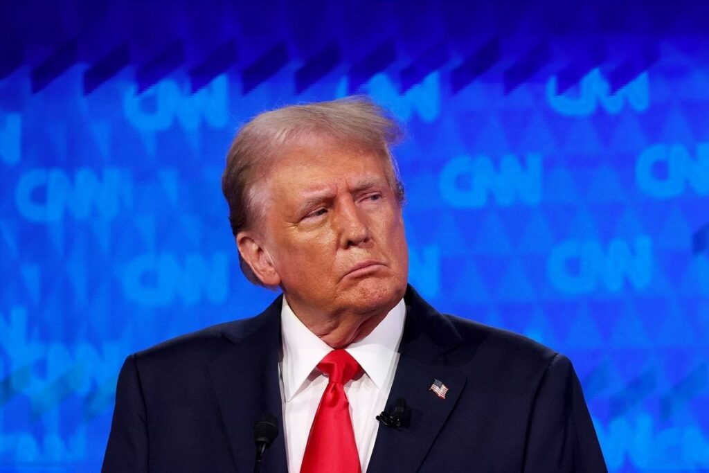 「無関係なRINO」：トランプ氏、真実の社会での激しい非難でディック・チェイニー氏を激しく非難