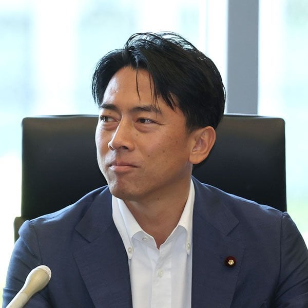 自民総裁選は小泉進次郎の独走にブレーキ…黒幕の菅前首相が操る“腹話術内閣”に広がる忌避感 ― 独裁と機能不全が隣り合わせ