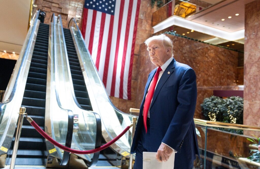 トランプ大統領の性的虐待疑惑再審理への突然の動きは軌道から外れている