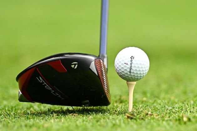 違法取り壊しとアスベスト投棄捜査の中心となったゴルフクラブに11万ユーロのスポーツ補助金を授与