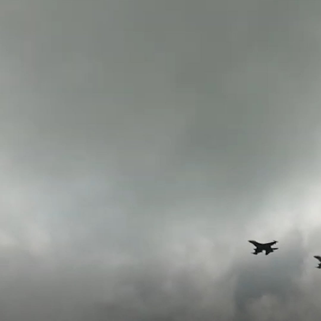 ウクライナには自衛権があり、国境地帯やロシア軍基地から攻撃が行われた場合、軍事目標を攻撃できる。オランダは自国のミサイルを発射できる距離に制限を設けていない。 - オランダ国防相ルーベン・ブレイケルマンス氏