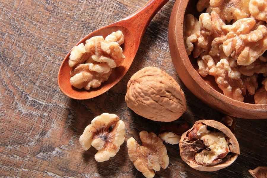 更年期世代がクルミを食べると良い理由 栄養を効率良く摂取する組み合わせとは 栄養士に聞いた