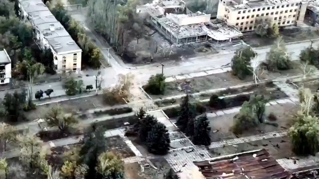 ウクライナ人はロシア人への支配を崩壊させるとして告訴する