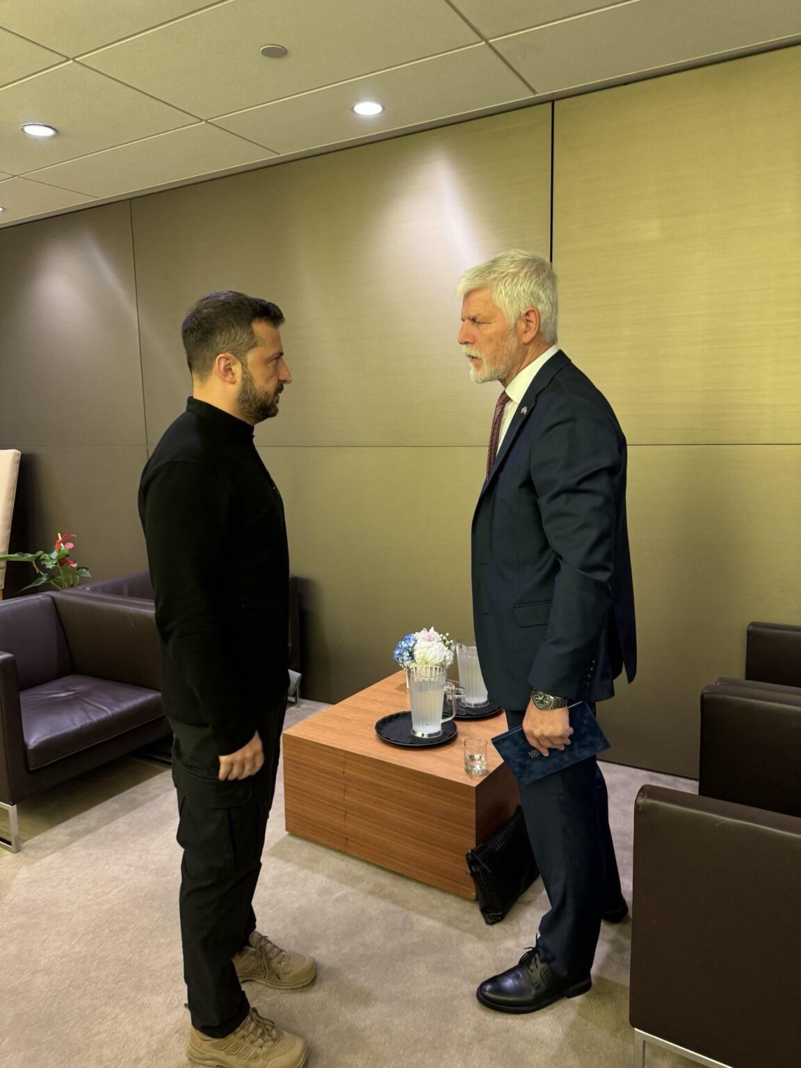 チェコのペトル・パヴェル大統領がウォロディミル・ゼレンスキー大統領と会談、OSN 2024年9月25日