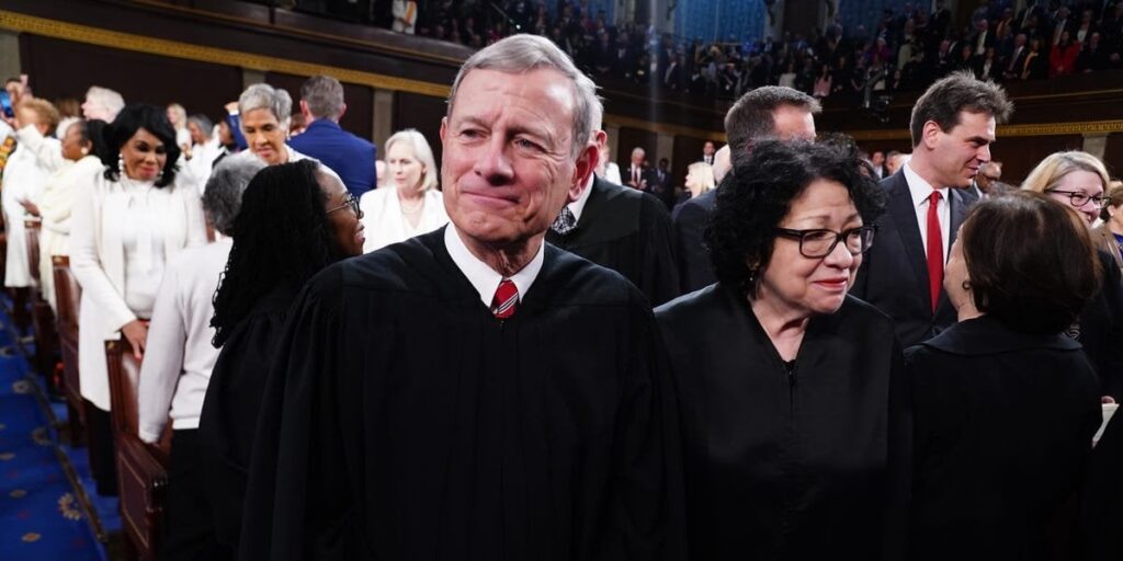 ジョン・ロバーツ最高裁判事自身がかなりの下手くそだと判明 | トランプ大統領の免責訴訟で彼がいかにして影響力を行使したかを報じたニューヨーク・タイムズに称賛を。