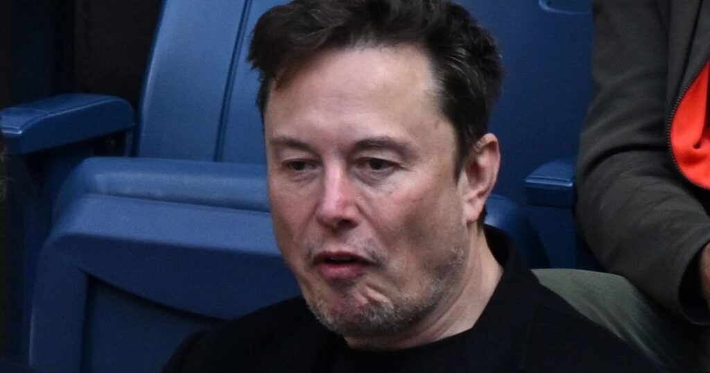 イーロン・マスク、バイデン、ハリスに関する「ぞっとする」暗殺「ジョーク」で猛烈な批判に直面
