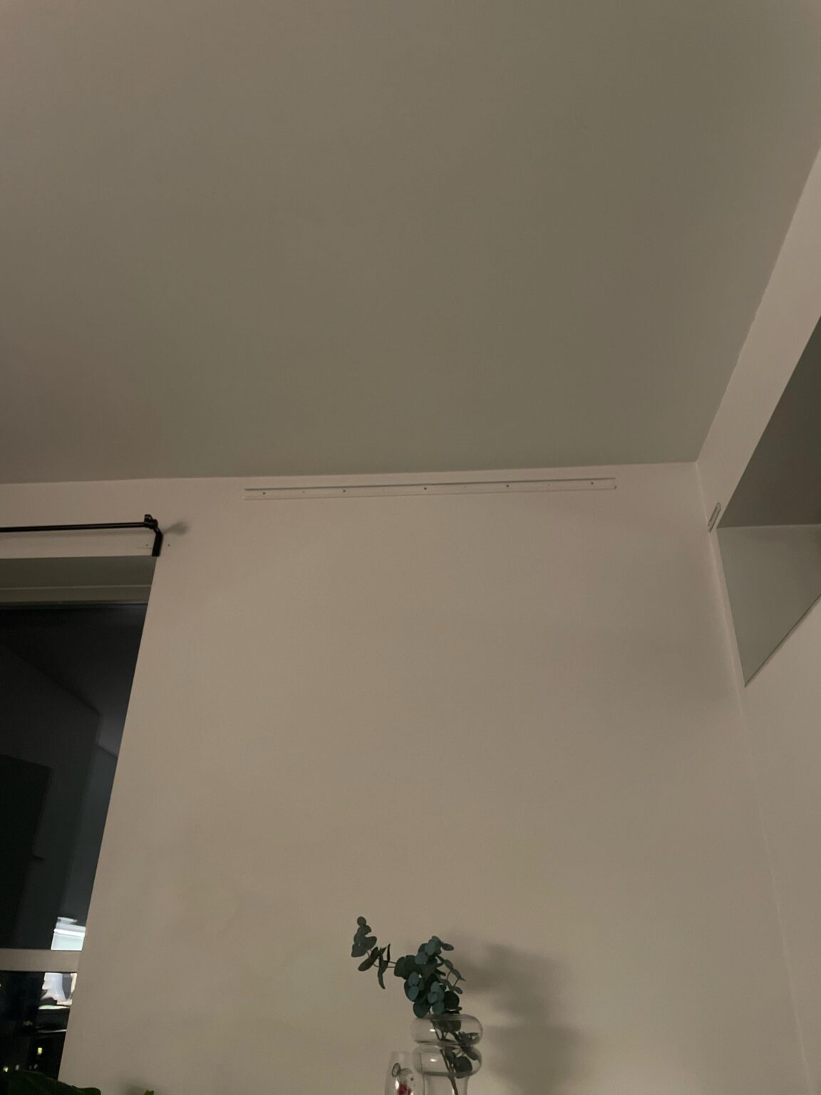 この壁の溝は何のためにあるのでしょうか？