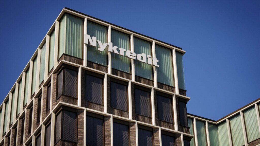 3 年間の調査の結果: [konkurrence]当局がNykreditに規約変更を強制 [på realkreditsamarbejdet Totalkredit]