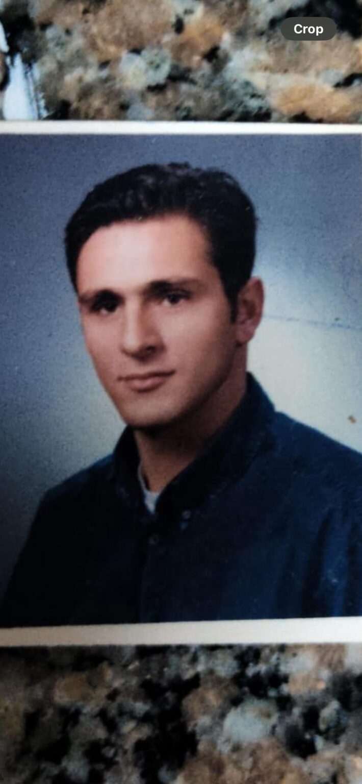 皆さん、こんにちは。私は父を探しています。