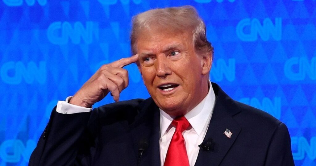 「彼はただ何かを言うだけだ」：トランプ氏は「明らかに精神的に衰退している」とヘイズ氏は言う
