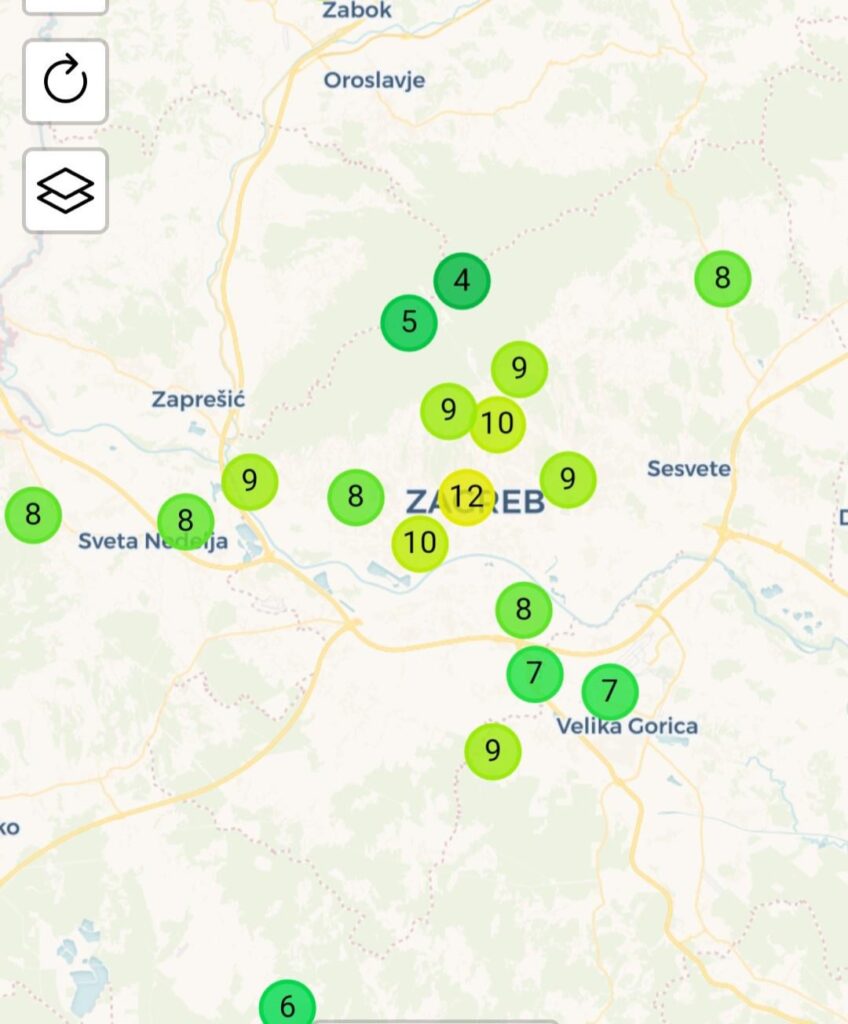 ヒート アイランドのもう 1 つの例として、ザグレブ中心部の気温は 12 ℃、ヴェリカ ゴリツァでは 7 ℃、スベタ ネデリヤでは 8 ℃...