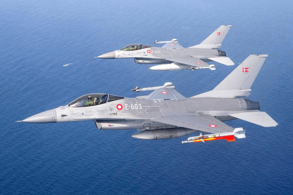ウクライナは2024年後半までにデンマークからF-16戦闘機の追加分を受け取る予定だ、とデンマーク国防相トロエルス・ルンド・ポールセン氏は述べた。
