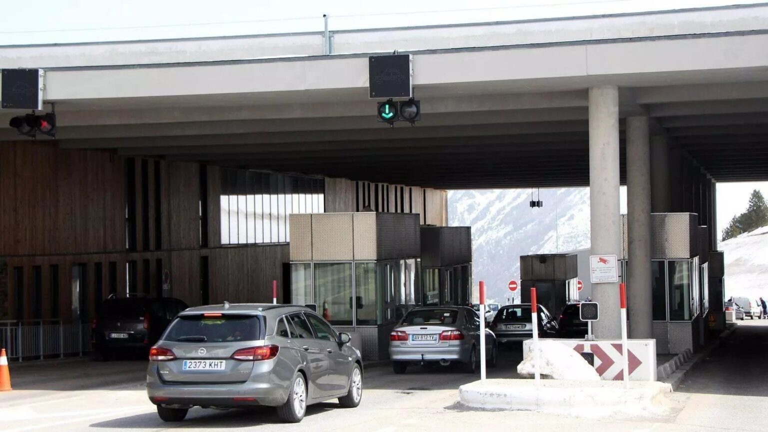 スポットライトは、広範な合意がなければ適用されないと述べ、自動車税の可能性を「廃止」する