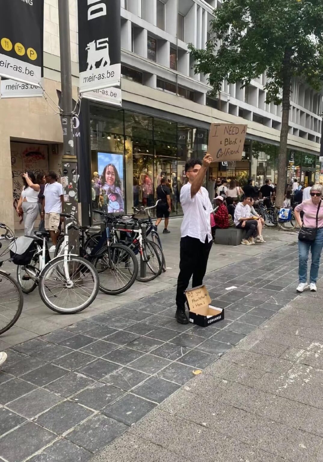 黒人女性として、私は話しかけられているとは感じません...