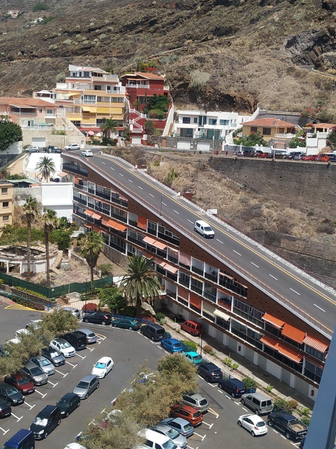 カナリア諸島の 60 年代の素晴らしい建築物