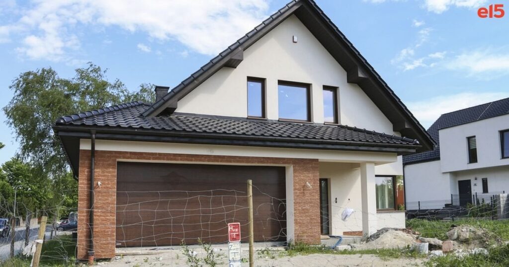 ポーランドは2年前に70平方メートル未満の住宅の建築許可を廃止したが、現在はチェコ共和国よりもはるかに多くの住宅を建設している