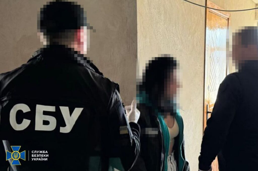 SBUと国家警察は、ロシアFSBによる送金を理由にイバノフランキウスク州でウクライナ国防軍の車両に放火した犯罪者2人を逮捕した。 SBUと国家警察は、ロシアFSBによる送金を理由にイバノフランキウスク州でウクライナ国防軍の車両に放火した犯罪者2人を逮捕した。