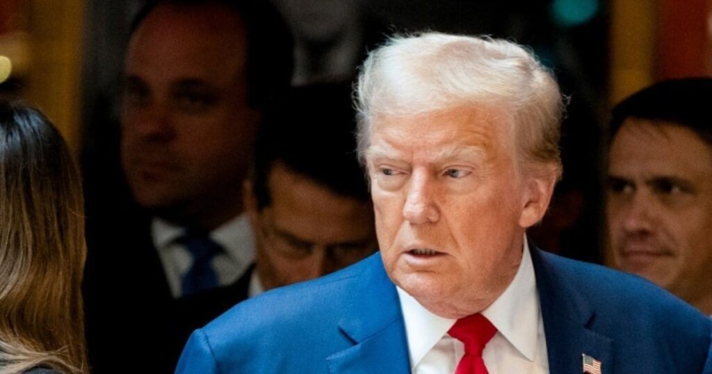 トランプ大統領、性的暴行の告発者を嘲笑「彼女は選ばれなかっただろう」
