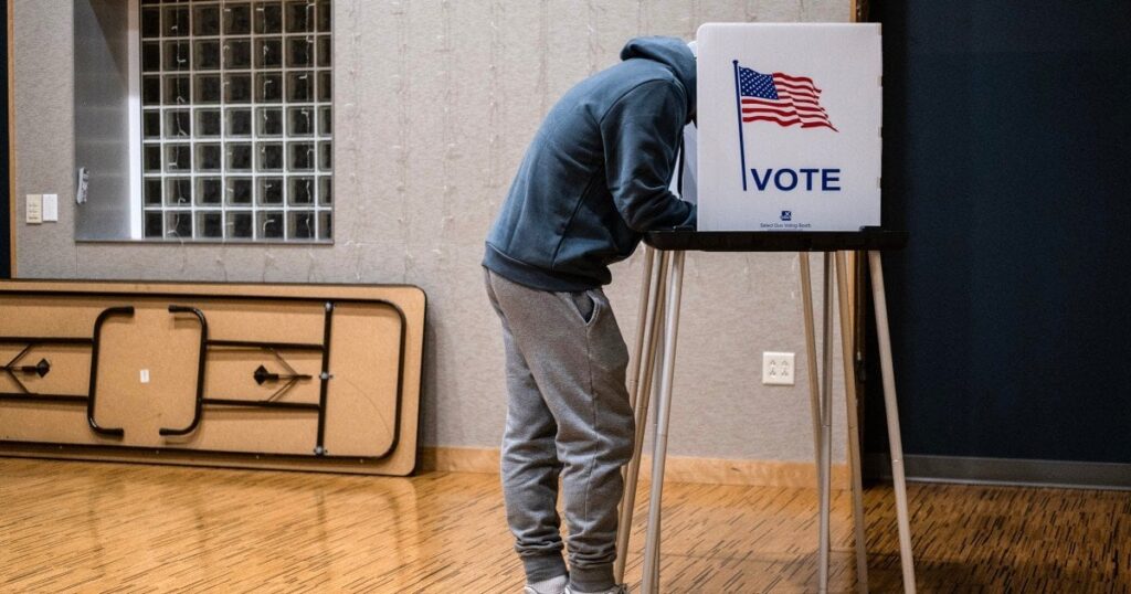 民主党は、共和党がトランプ敗北を覆すために訴訟を起こしていることを懸念している