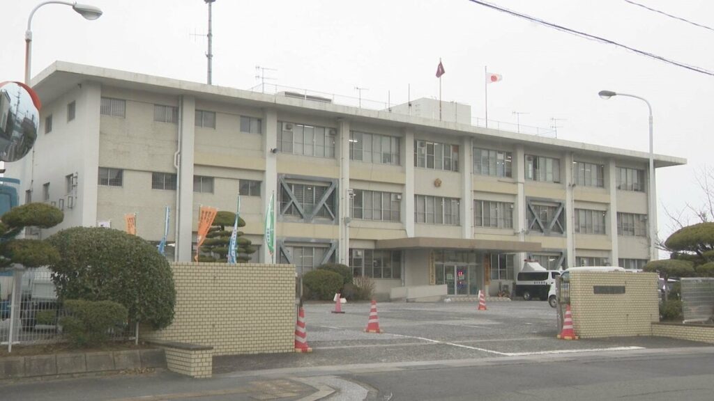「庭先でおじさんが倒れています」腐敗が進み両足にやけどの痕がある男性の遺体発見 福岡・田川市