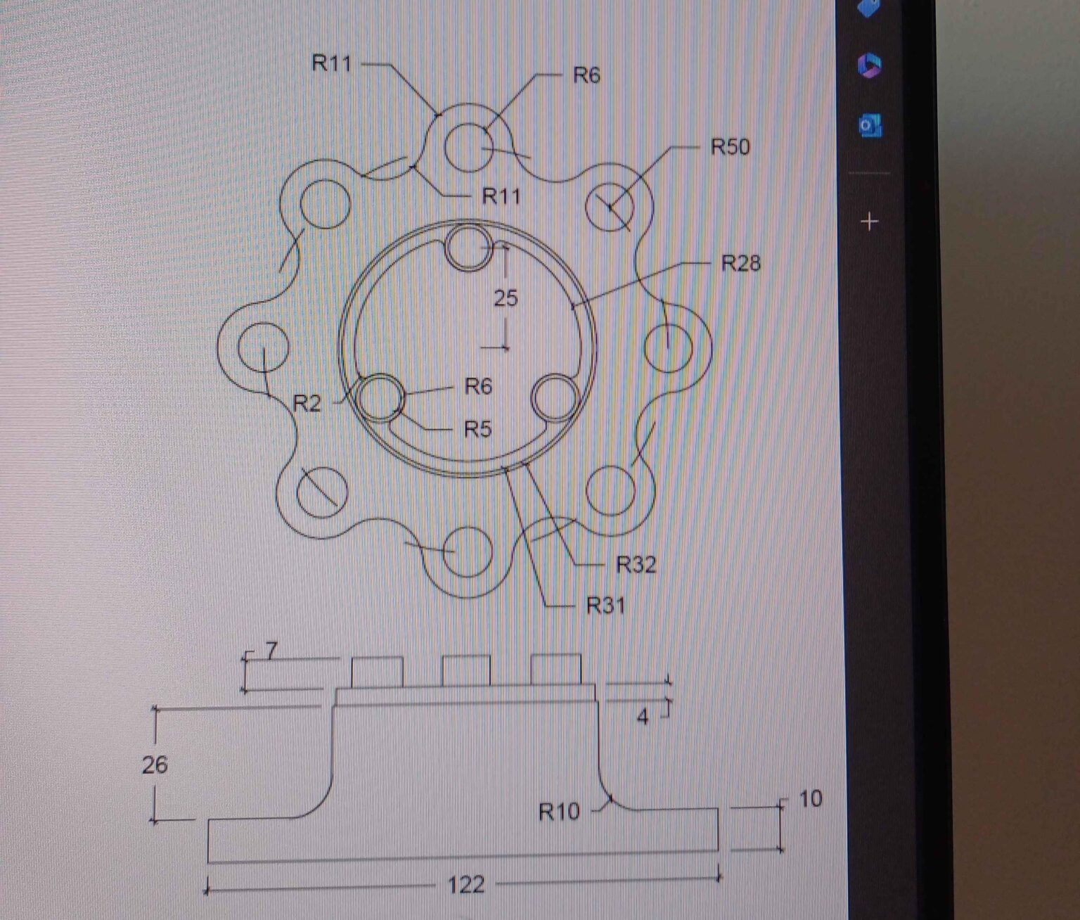 経験のある方、この図面が制作に十分かどうか教えていただけますか?