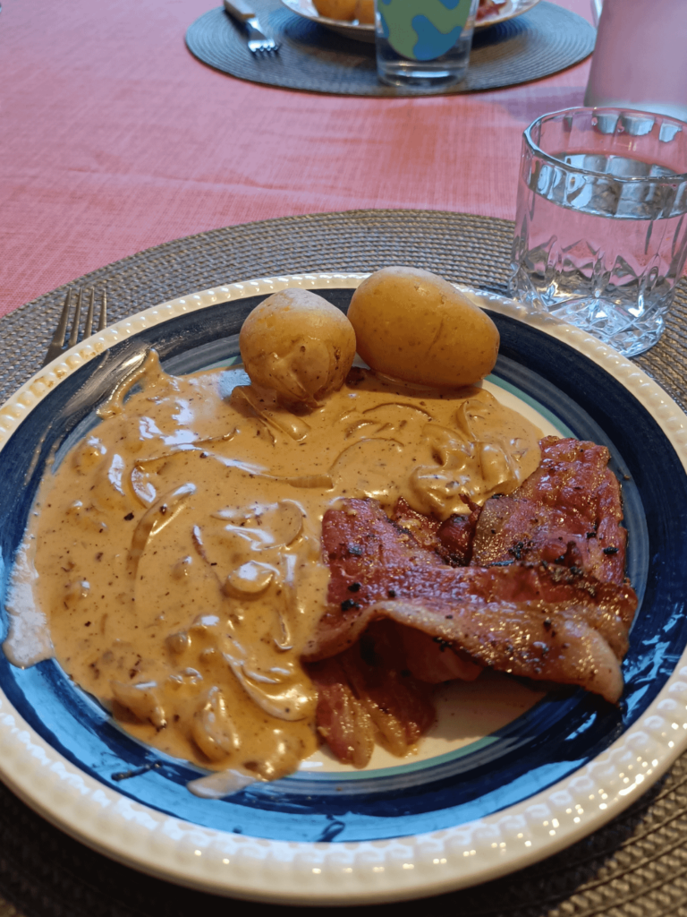 豚肉とジャガイモのオニオンソース炒め