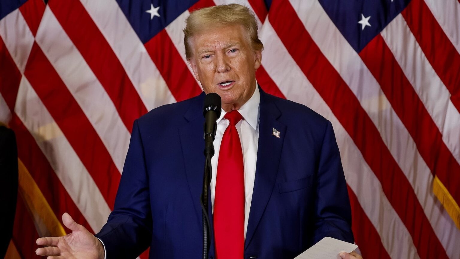 トランプ大統領、告発者の性的暴行疑惑を否定、彼女を「選ばなかった」と発言 - ABCニュース