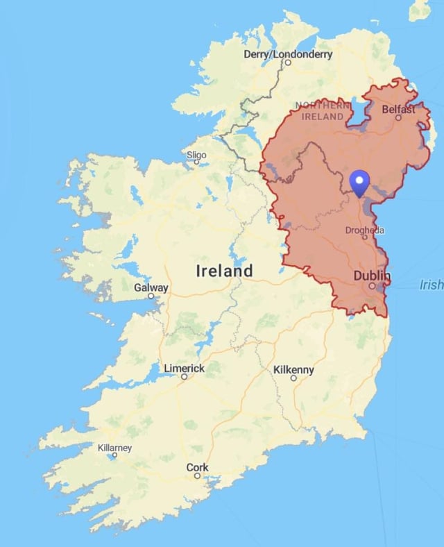 アイルランドの人口の 50% は、ダンドークから車で 1 時間 30 メートル以内の距離に住んでいます。残りの半分の 25% はリムリックから 2 時間以内に住んでいます。