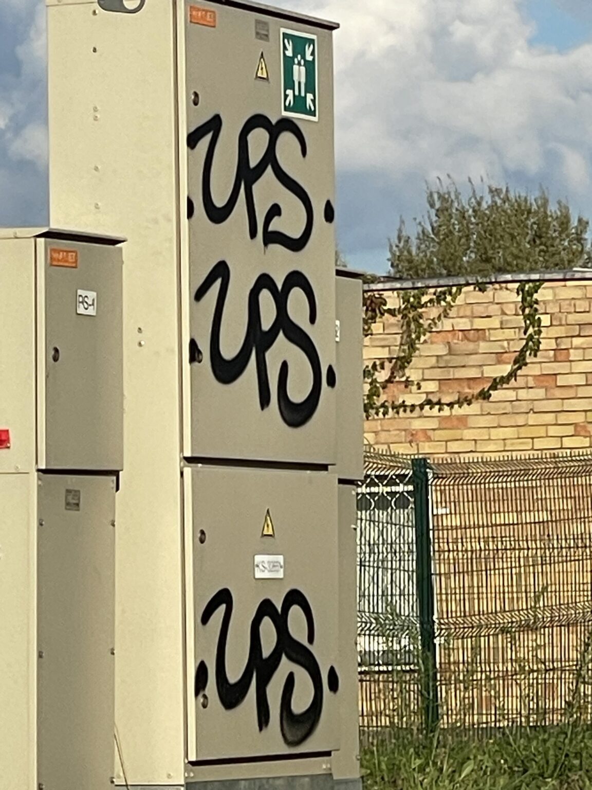 UPS