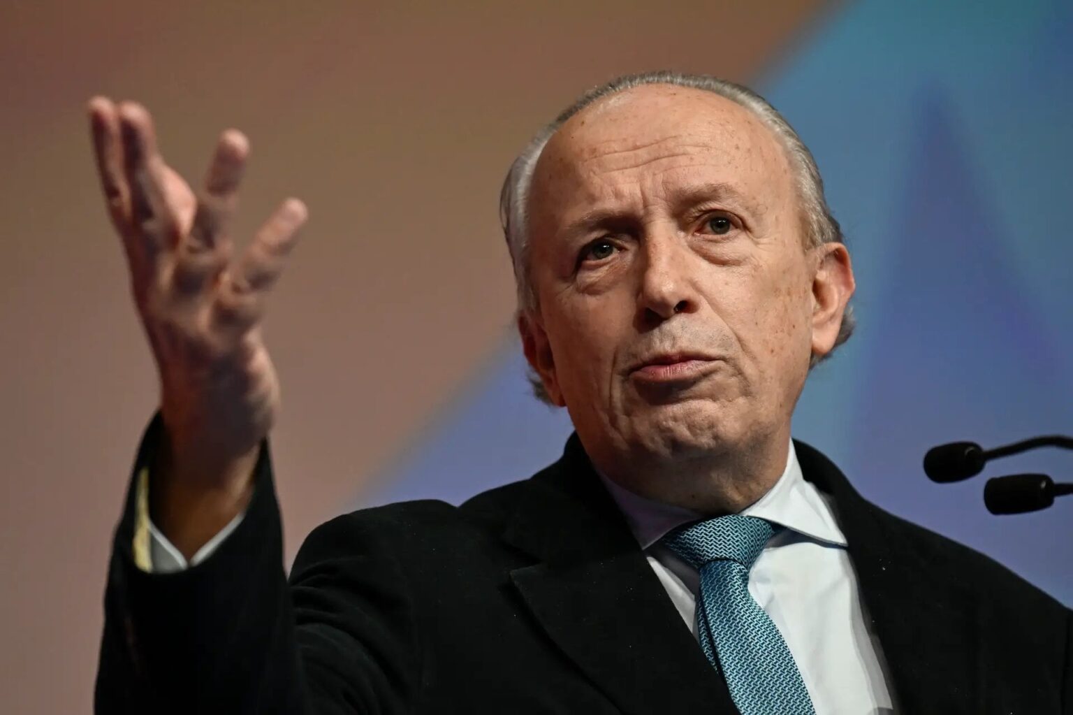 サンタナ・ロペス氏、自分には共和国大統領になる資質があると語る