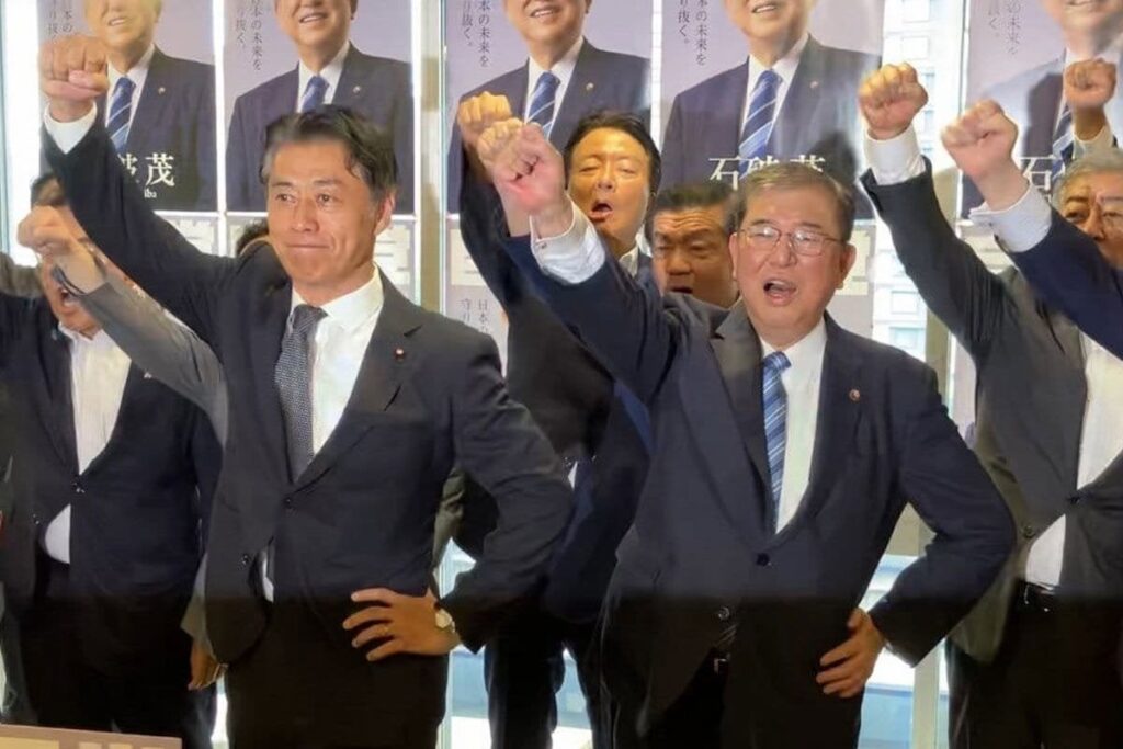 石破茂氏 推薦人に「女性ゼロ」で〝非モテ〟露呈 イケメン細野豪志氏がサポートへ【「女性から時々『かわいい』と」】