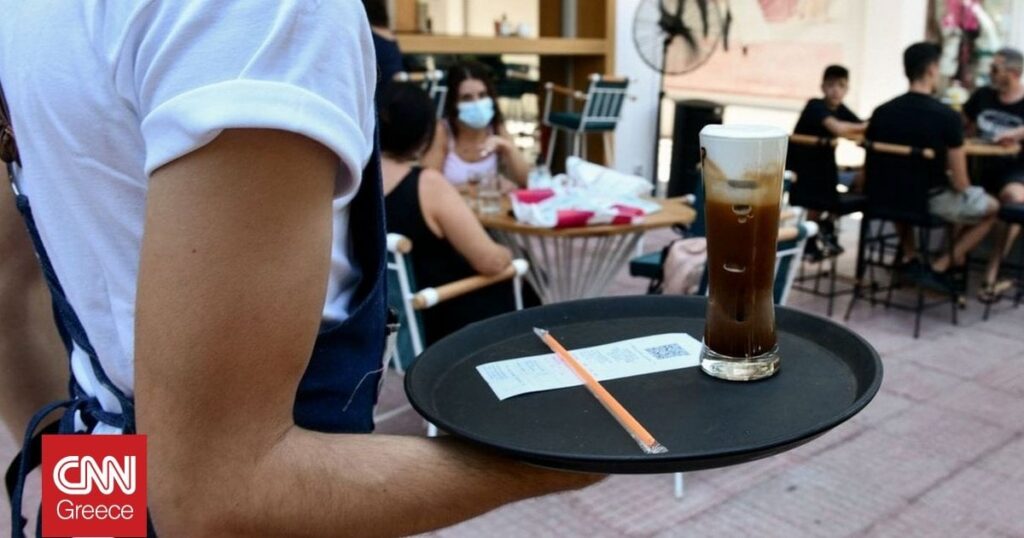 コーヒーと食品の「炎上」価格 - 値上げの秋のドミノ