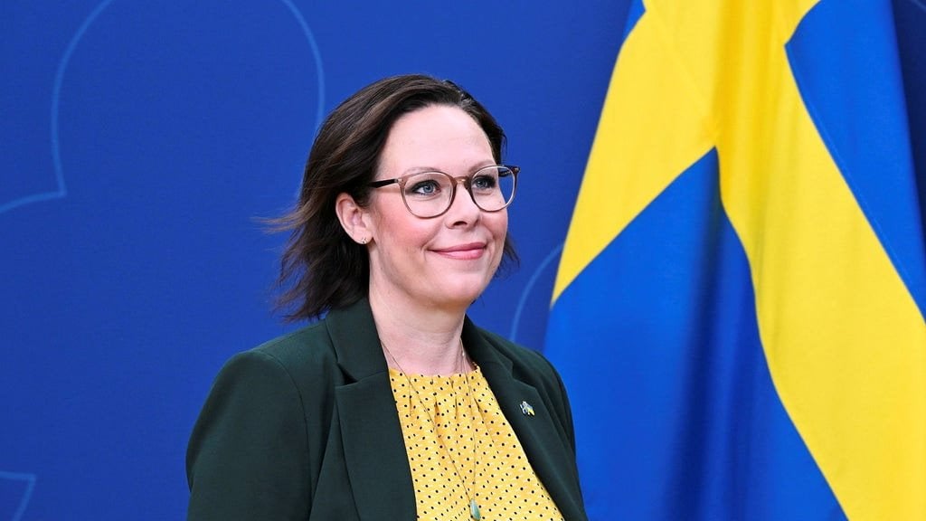 スウェーデンの統計では、50年ぶりに移民よりも移民の方が多いという政府の主張について「理解できない」。