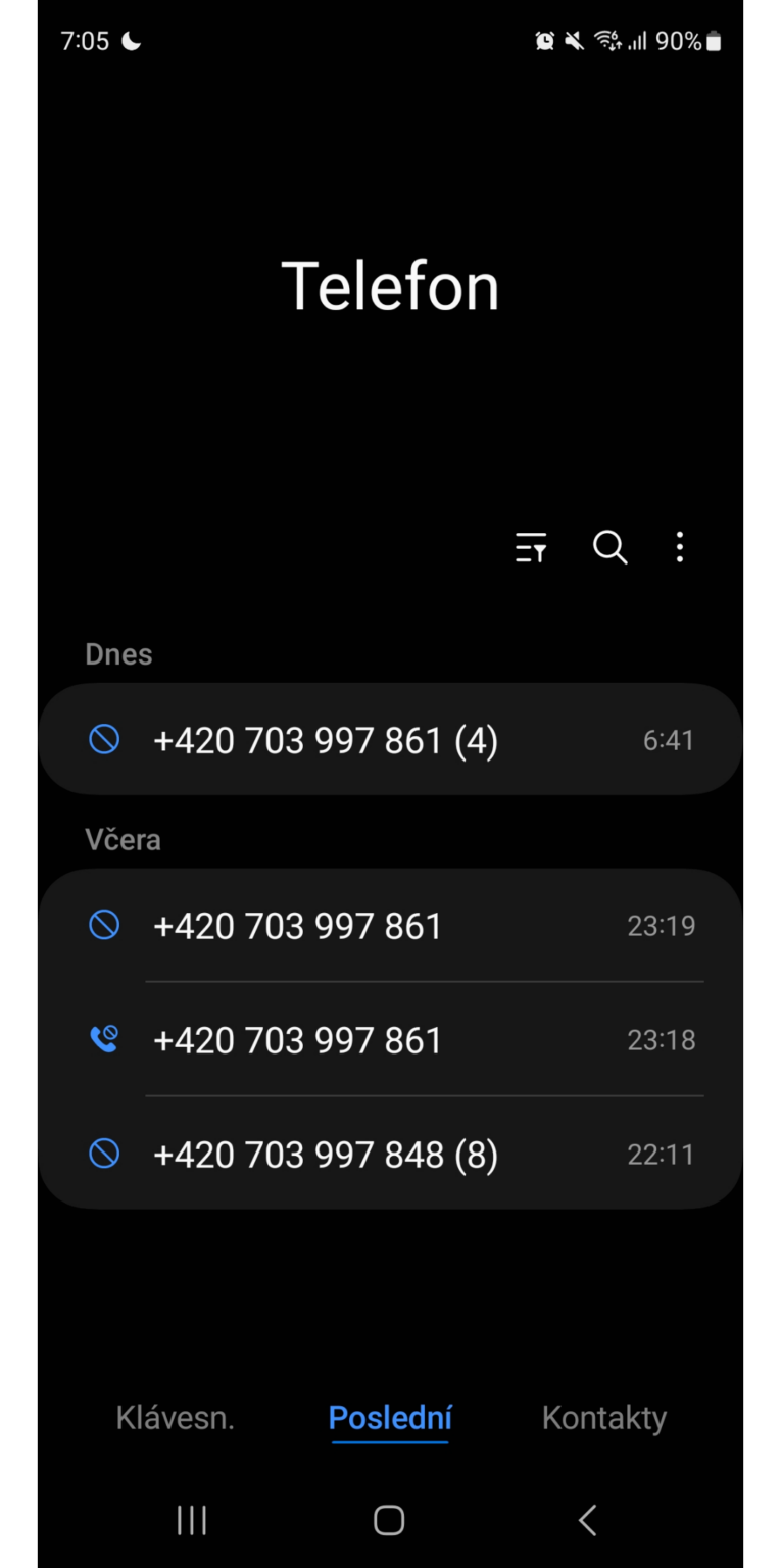 ランダムなチェコ語の番号が一晩に 8 回も私に電話をかけ続けます。 ランダムなチェコ語の番号が一晩に 8 回も私に電話をかけ続けます。